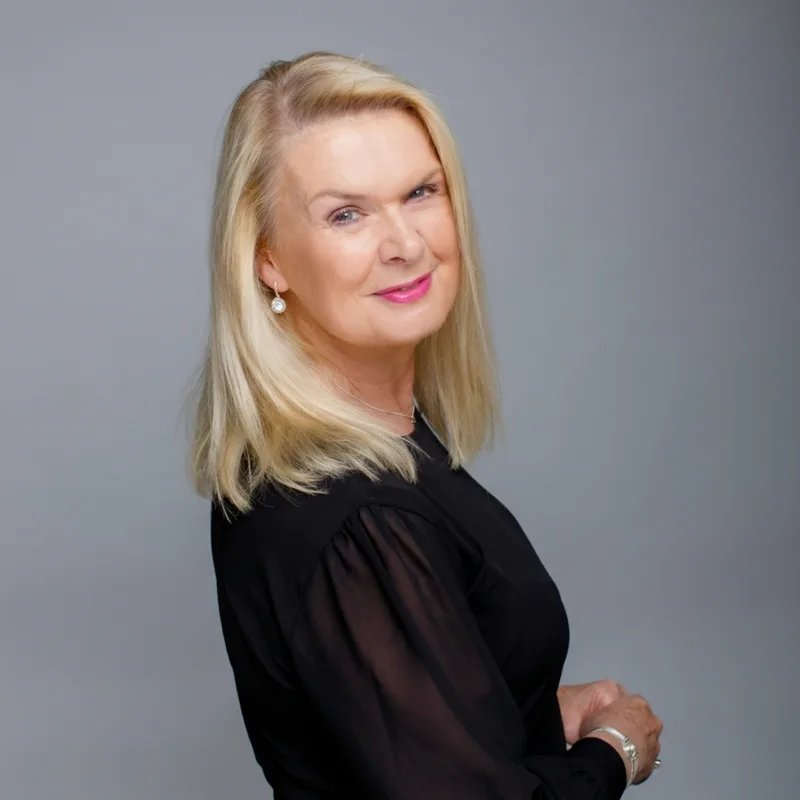 Helen McGrath, qualified therapist